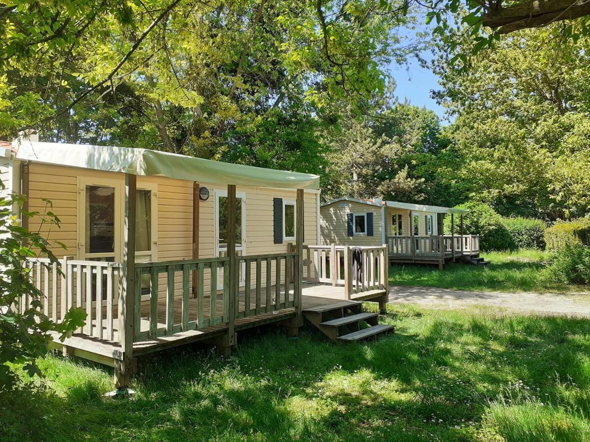 Camping Le Vallage Attigny Eksteriør bilde